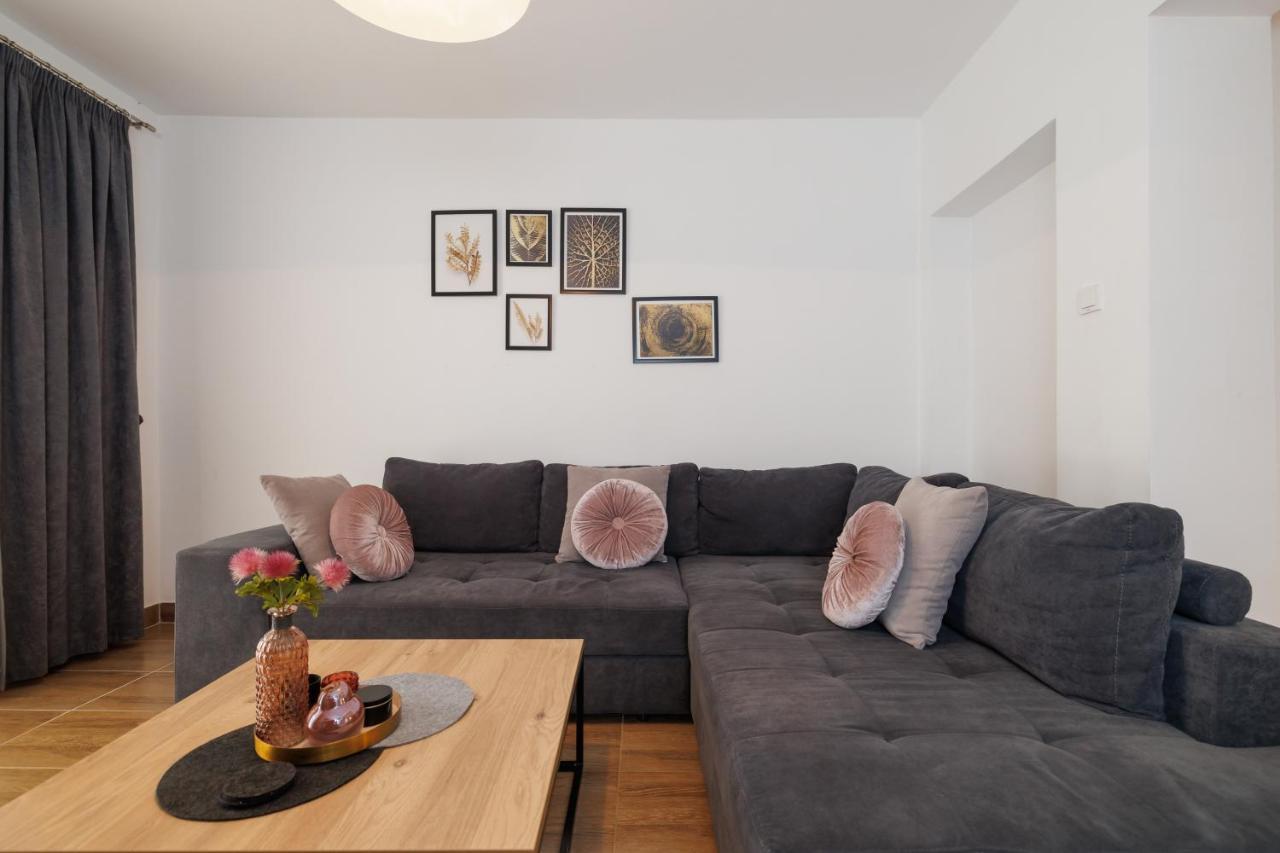 Spacious And Modern App With Big Terrace Malinska Eksteriør billede