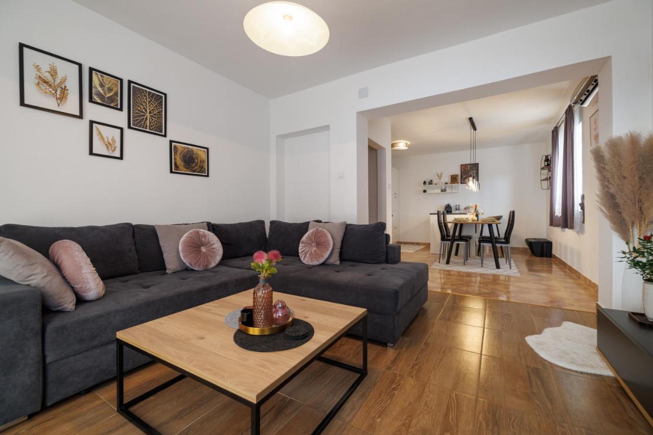 Spacious And Modern App With Big Terrace Malinska Eksteriør billede