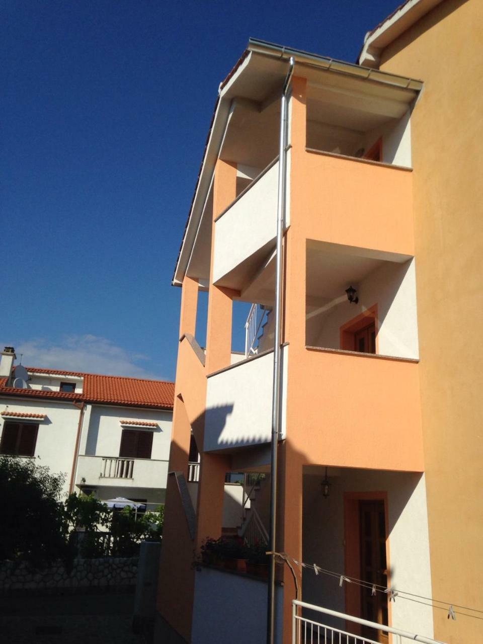 Spacious And Modern App With Big Terrace Malinska Eksteriør billede